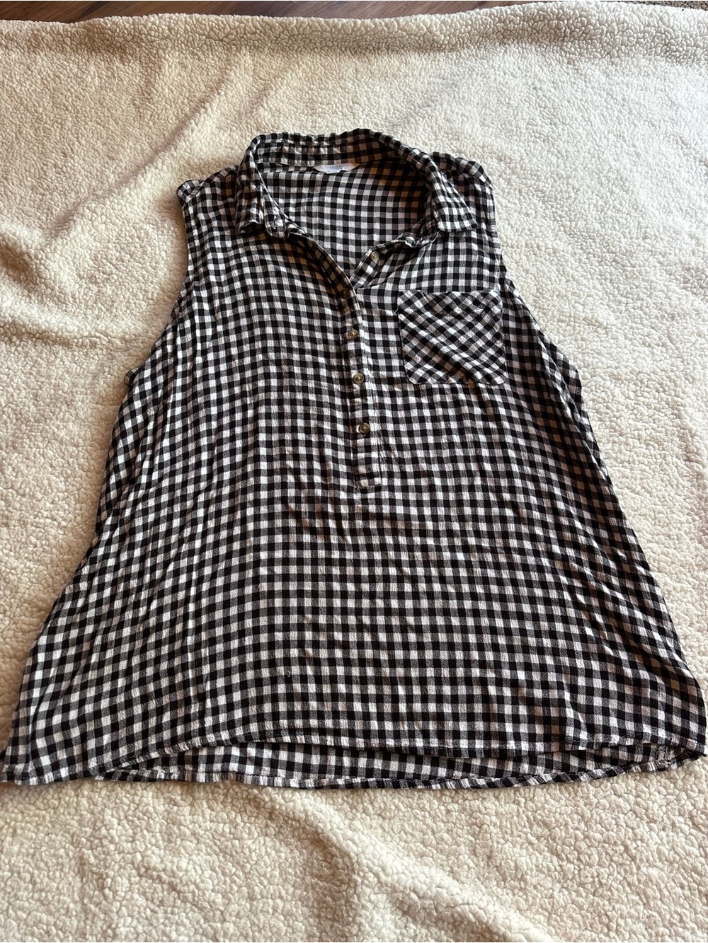Time and Tru Black and White Gingham Sleeveless Button-Front Top XXXL
